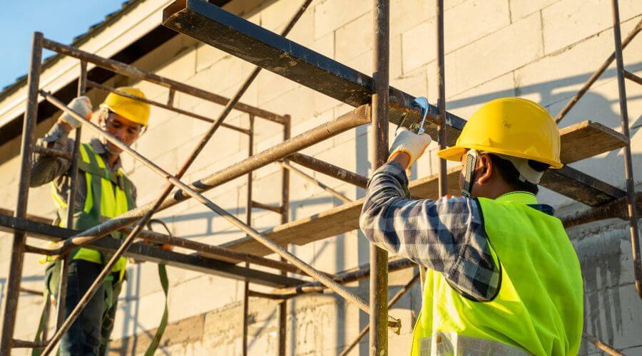 Professional fairlawn roofing services in Delphos, OH